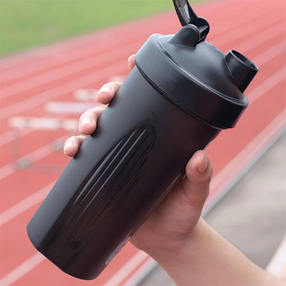 1pc Shaker Bottle 600ml Portable Fitness Bottle 20oz Protein Shaker Bottle Perfect For Fitness Enthusiasts Athletes